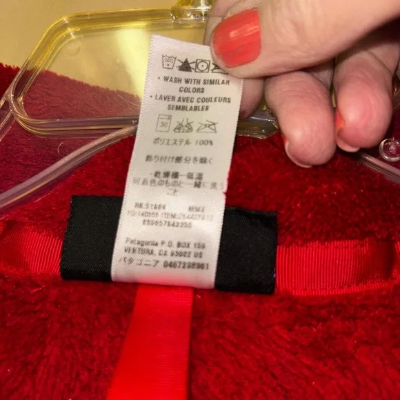 Patagonia women’s ' Vibrant Red Fleece Hoodie Size M - Picture 6 of 6